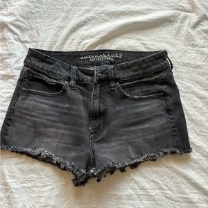 American Eagle Outfitters Black Hi-Rise Shortie Super Stretch Denim Size 6